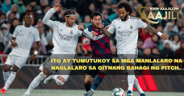 Ito ay tumutukoy sa mga manlalaro na naglalaro sa gitnang bahagi ng pitch. 